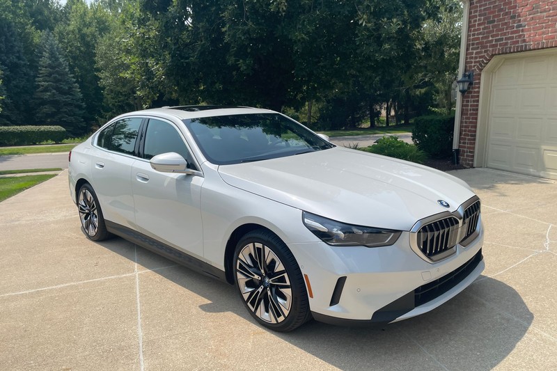 Photo for Anand -- 2025 BMW i5